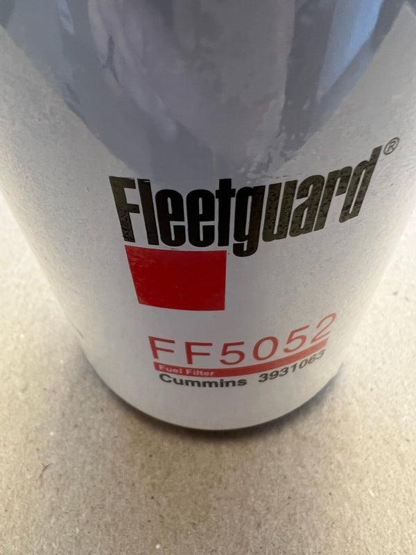 fuel filter FF5052 / 3931063 fleetguard